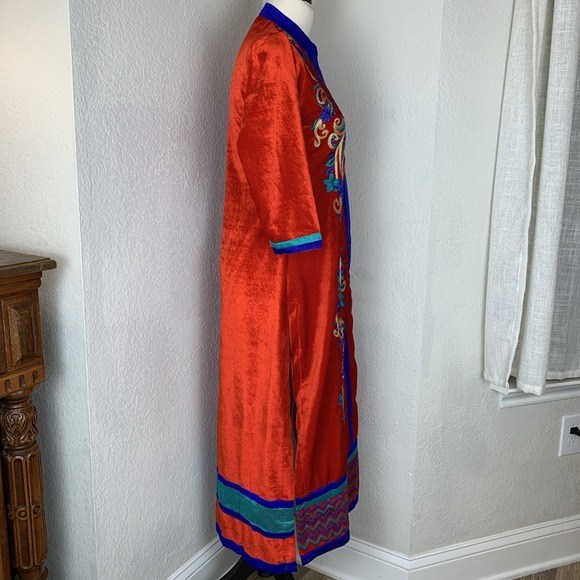 Red Velvet Multicolor Floral Embroidered Long Tunic Top Boho Kurta Sz S/XS - Picture 6 of 12